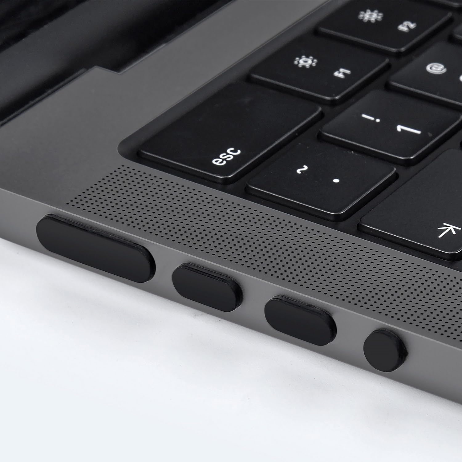 Dust Plug Cover Accessories for 2026-2021 MacBook Pro 14" 16" M5 M4 M3